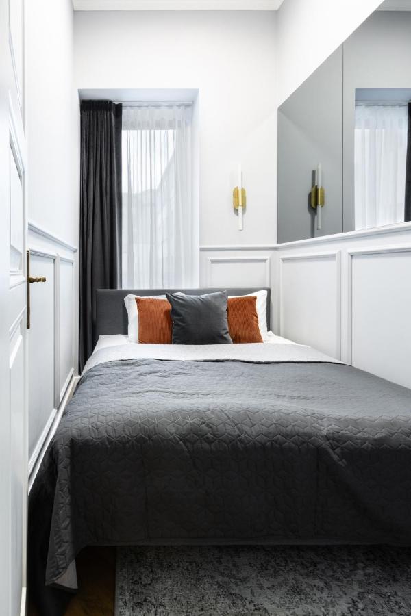 Turnkey I Premium Apartment Прага Екстериор снимка