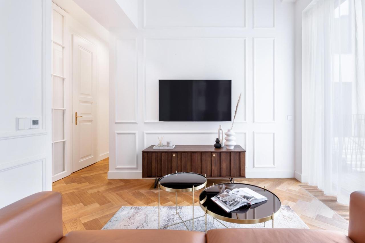 Turnkey I Premium Apartment Прага Екстериор снимка